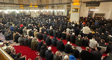 Balıkesir İl Müftülüğü, Regaip Kandili'ni Zağnos Paşa Camii'nde Dualarla İdrak Etti