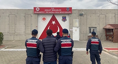 Balıkesir Jandarması, Göçmen Kaçakçılığı Operasyonu Gerçekleştirdi