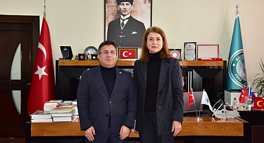 Balıkesir Kent Konseyi Başkanı Sevinç Özden, Balıkesir Üniversitesi Rektörü Prof. Dr. Yücel Oğurlu'yu Ziyaret Etti