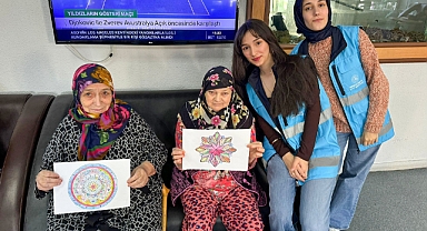 Balıkesir Kız Yurdu Öğrencilerinden Anlamlı Ziyaret: Huzurevi Sakinleriyle Keyifli Anlar Yaşadılar