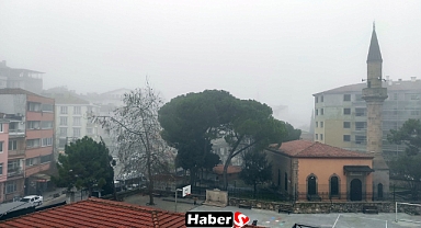 Balıkesir Sisli Havaya Teslim Oldu: Görüş Mesafesi Düşük Seviyelere İndi