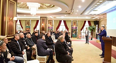 Balıkesir Tarım ve Orman İl Müdürü Erkan Alkan, Ruminant Besleme ve Silaj Eğitimi’nde Çiftçilerle Buluştu