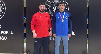 Balıkesirli Güreşçi Fırat Bozca Türkiye Şampiyonası Finallerine Katılmaya Hak Kazandı