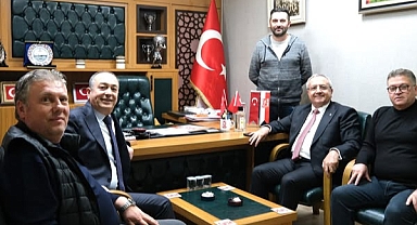Balıkesirspor’a Eski Başkan Mustafa Bahçeci’den Anlamlı Ziyaret ve Destek