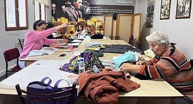 Bandırma Belediyesi'nden Üretkenlik Kursları: Harun Karacan Gençlik ve Spor Merkezi'nde Dikiş Kursları Devam Ediyor