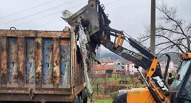 Bigadiç Belediyesi Işıklar Mahallesi’nde Dere Temizliği Çalışmalarına Başladı