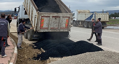Bigadiç Belediyesi'nden Devlet Hastanesi Önünde Asfalt Yama Çalışması Tamamlandı