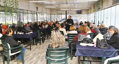 Burhaniye Belediyesi’nden Bahçelievler’de Güçlü Kadın Buluşması