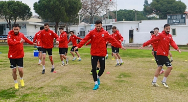 Burhaniye Belediyespor, Fethiye İdman Yurdu Maçına Hazırlanıyor