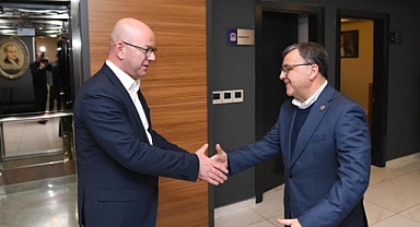 CHP Balıkesir Milletvekili Serkan Sarı, Altıeylül Belediye Başkanı Hakan Şehirli’yi Ziyaret Etti