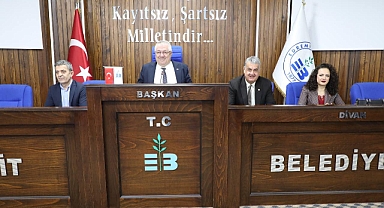 Edremit Belediye Başkanı Mehmet Ertaş’tan Meslek Odaları ve STK Temsilcileriyle Aylık Değerlendirme Toplantısı