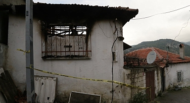 Edremit Belediyesi'nden Dereli Mahallesi'ndeki Yangın Felaketinin Ardından Taziye Ziyareti