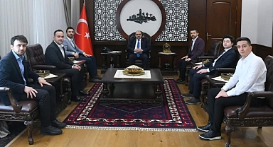 Genç Memur-Sen Balıkesir İl Başkanı Fatih Demir ve Heyeti, Vali İsmail Ustaoğlu’nu Ziyaret Etti