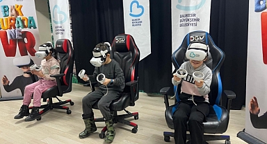 Gönen’de Öğrencilere Sanal Gerçeklikte Atatürk Deneyimi