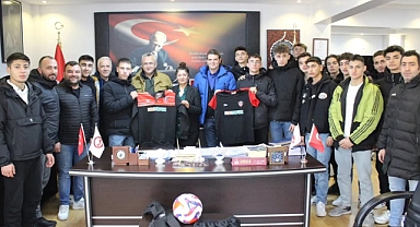 Hastavuk’tan Susurlukspor’un Genç Sporcularına Destek: Susurluk Belediye Başkanı Hakan Yıldırım Semizel’e Ziyaret