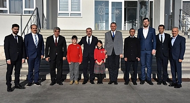 İl Milli Eğitim Müdürü Murat Demir’den Manyas İmam Hatip Ortaokulu ve Anadolu İmam Hatip Lisesi’ne Ziyaret