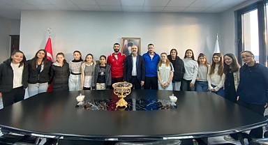 Marmara Adalar Belediyesi, Futsal İl Şampiyonu Takımı Ağırladı