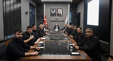 Marmara İlçesi Saraylar Mahallesi Mermer Ocağı İşletmecileri, Vali İsmail Ustaoğlu’nu Ziyaret Etti