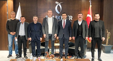 MHP’li Ekrem Gökay Yüksel’den Balıkesir Ticaret Odası’na Ziyaret