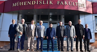 Rektör Prof. Dr. Yücel Oğurlu, Mühendislik Fakültesi’nde İncelemelerde Bulundu