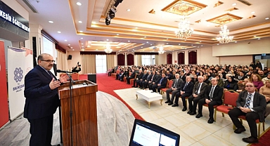 Vali İsmail Ustaoğlu, Veli Akademisi Semineri’nde Geleceğe Vurgu Yaptı