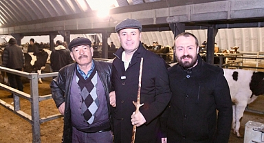 Altıeylül Belediye Başkan Yardımcısı Doğaç Arabacı, Hayvan Pazarı’nı Ziyaret Etti