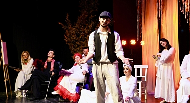 Altıeylül Belediyesi Tiyatro Topluluğu’ndan Yoğun İlgi Gören Gösteri