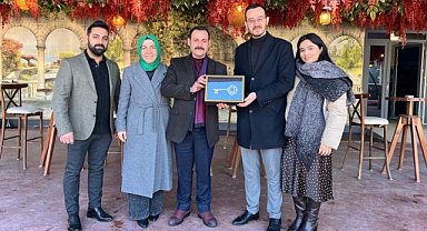 Anahtar Parti Karesi İlçe Teşkilatı Kahvaltıda Bir Araya Geldi