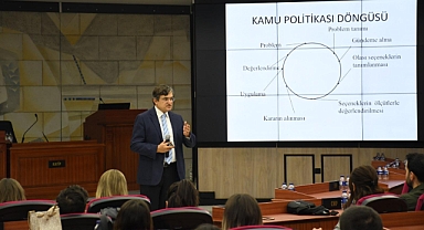 Balıkesir Büyükşehir Belediyesi Personeline Protokol ve Problem Çözme Eğitimi