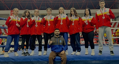 Balıkesir Büyükşehir Belediyespor Gençler Muaythai Takımı, Kocaeli'den 10 Madalya ile Döndü