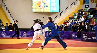 Balıkesir’de Judoda Nefes Kesen Müsabakalar