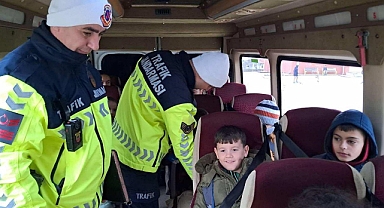 Balıkesir’de Okul Çevrelerinde Güvenlik ve Trafik Denetimi Yapıldı