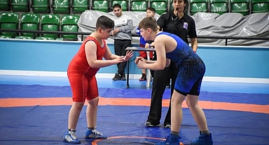 Balıkesir’de Okul Sporları Güreş İl Birinciliği Müsabakaları Sona Erdi