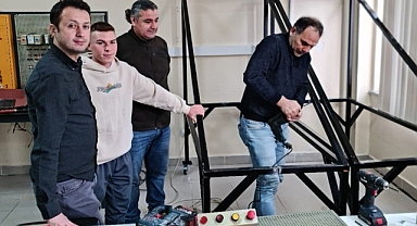 Balıkesir Meslek Yüksekokulu'ndan Yenilenebilir Enerjiye Katkı: Fotovoltaik Uygulama Laboratuvarı Açıldı