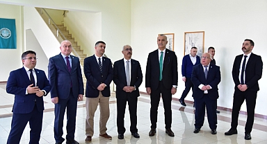 Balıkesir Üniversitesi, Emekli Personeller İçin Vefa Programı Düzenledi