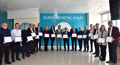 Balıkesir Üniversitesi Yönetim Kurulu Toplantısında Profesörlük Belgeleri Takdim Edildi