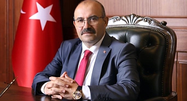 Balıkesir Valisi İsmail Ustaoğlu'ndan Atatürk'ün Balıkesir'e Gelişinin 102. Yıl Dönümü Mesajı