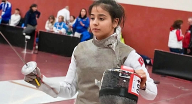 Balıkesirli Milli Eskrim Sporcusu Elvin Gülışık, Avrupa Şampiyonası’nda 5. Oldu