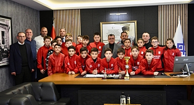 Balıkesirspor U12 Takımından Başkan Hakan Şehirli’ye Ziyaret