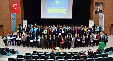 BAÜN’de Akademik Başarılar Ödüllendirildi