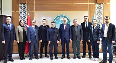 Birlik Vakfı Balıkesir Şubesi Başkanı Cemal Kocabaş’tan Balıkesir Üniversitesi Rektörü Prof. Dr. Yücel Oğurlu’ya Ziyaret