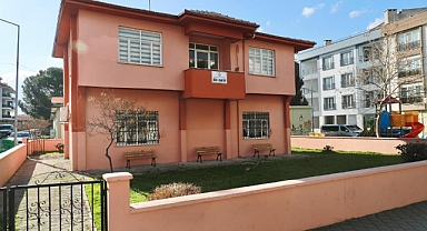 Burhaniye Belediyesi’nden Kültür ve Sanata Büyük Destek: Kitap ve Sanat Evi Hizmete Açıldı