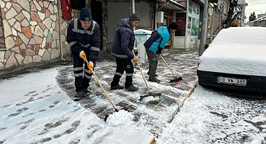 Dursunbey’de Kar ve Buzlanmaya Karşı Yoğun Mücadele