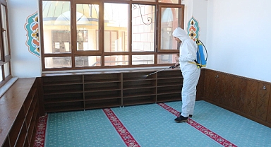 Edremit Belediyesi, Ramazan Ayı Öncesi Camilerde Temizlik Seferberliği Başlattı