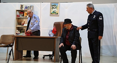 Edremit Lisesi Mezunlar Derneği ve Tiyatro Ekibi, 