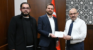 Genç MÜSİAD Balıkesir Şube Başkanı Ahmet Yılmaz'dan Vali İsmail Ustaoğlu'na Ziyaret