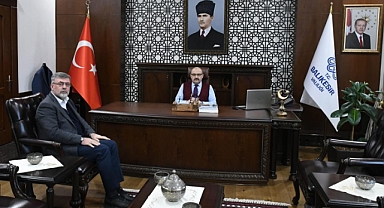 Kepsut Belediye Başkanı İsmail Cankul, Vali İsmail Ustaoğlu’nu Ziyaret Etti