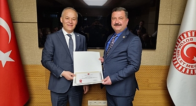 MHP Balıkesir İl Teşkilatı TBMM’de Eğitim Programını Tamamladı