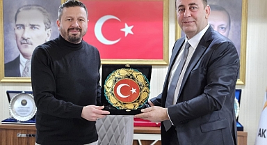 Savunma, Büro ve Destek Hizmetleri Sendikası’ndan AK Parti Balıkesir İl Başkanlığına Ziyaret