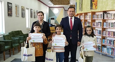 Sındırgı Belediyesi, Kitap Kurtlarını Ödüllendirdi